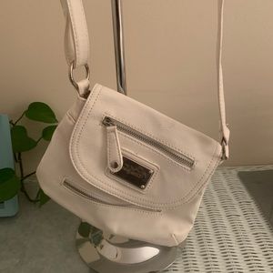 White Nine West crossbody bag